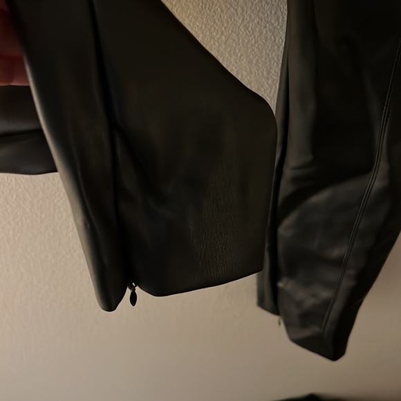 Zara Black Faux Leather High Rise Ankle Zip Leggings - Picture 4 of 10